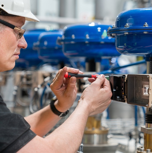 Types of control valves: globe, butterfly, ball, and diaphragm